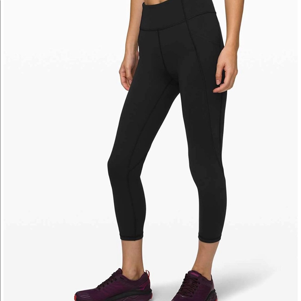 Lululemon Time to Sweat Crop 23” size 6